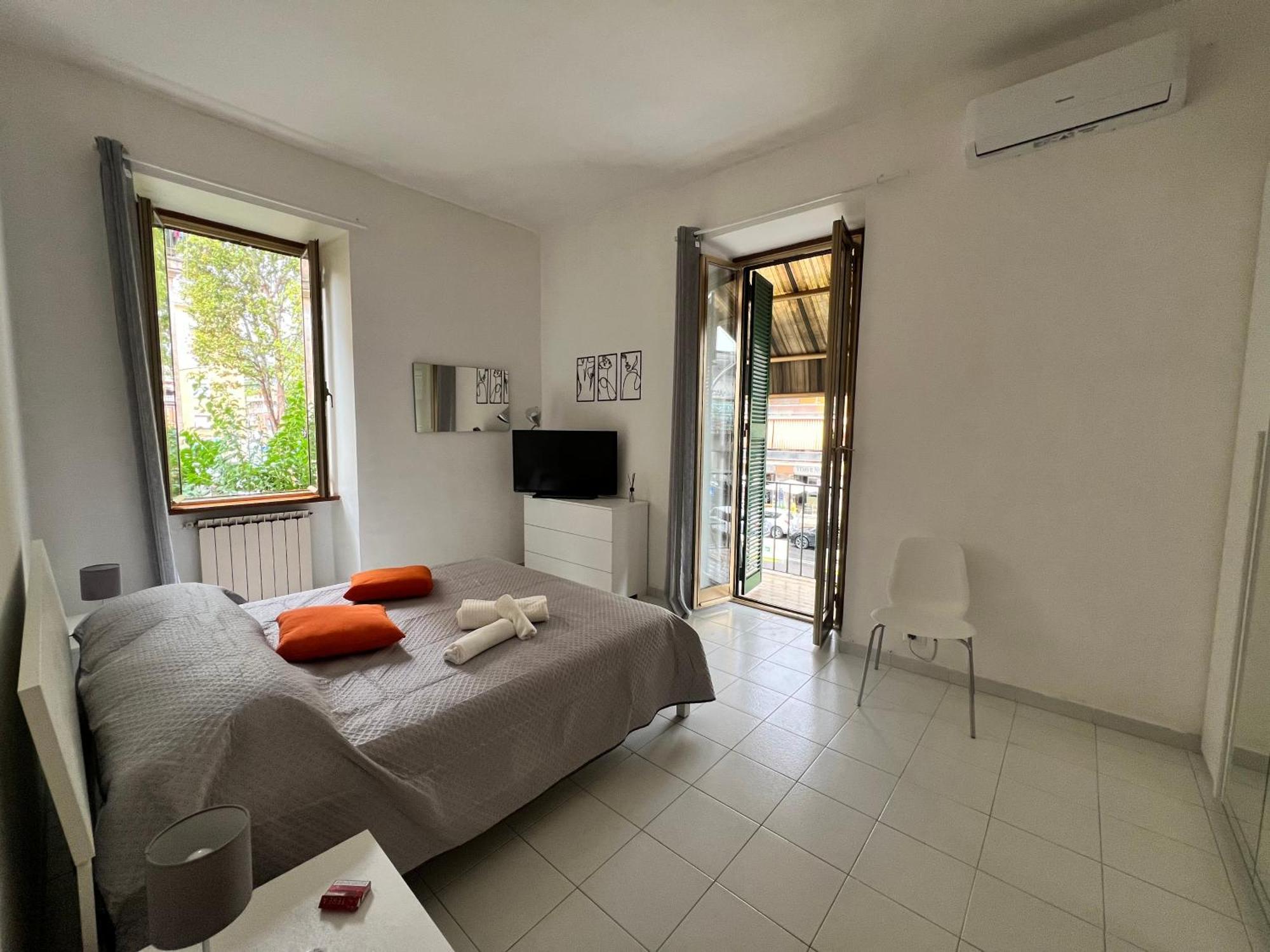 Home Rome * Roma